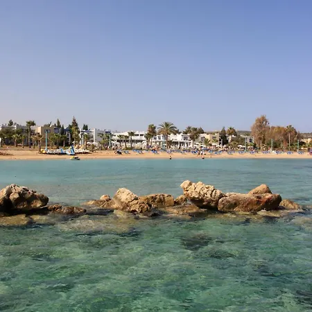 אתר נופש Marismare 4*
