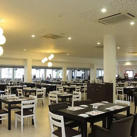 אתר נופש Marismare 4*